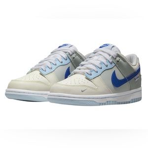 Nike Dunk Low GS Ivory Hyper Royal